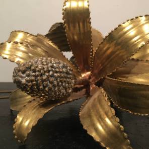 Mid Century Italian Floral Brass Wall Light